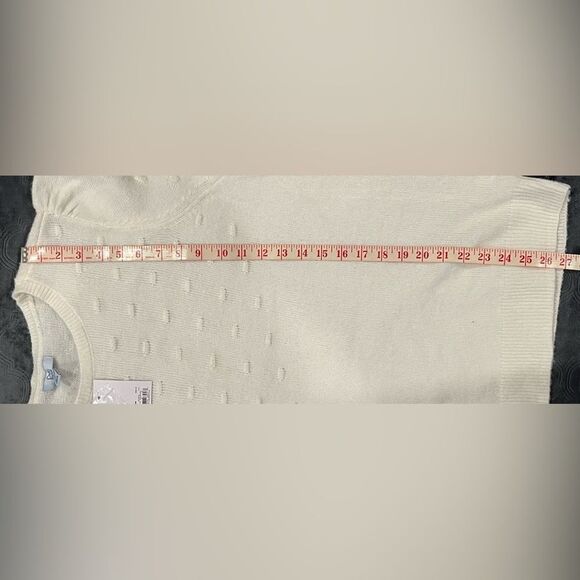 NWT Women’s 2X White Sweater Very Soft NEW - Picture 8 of 8